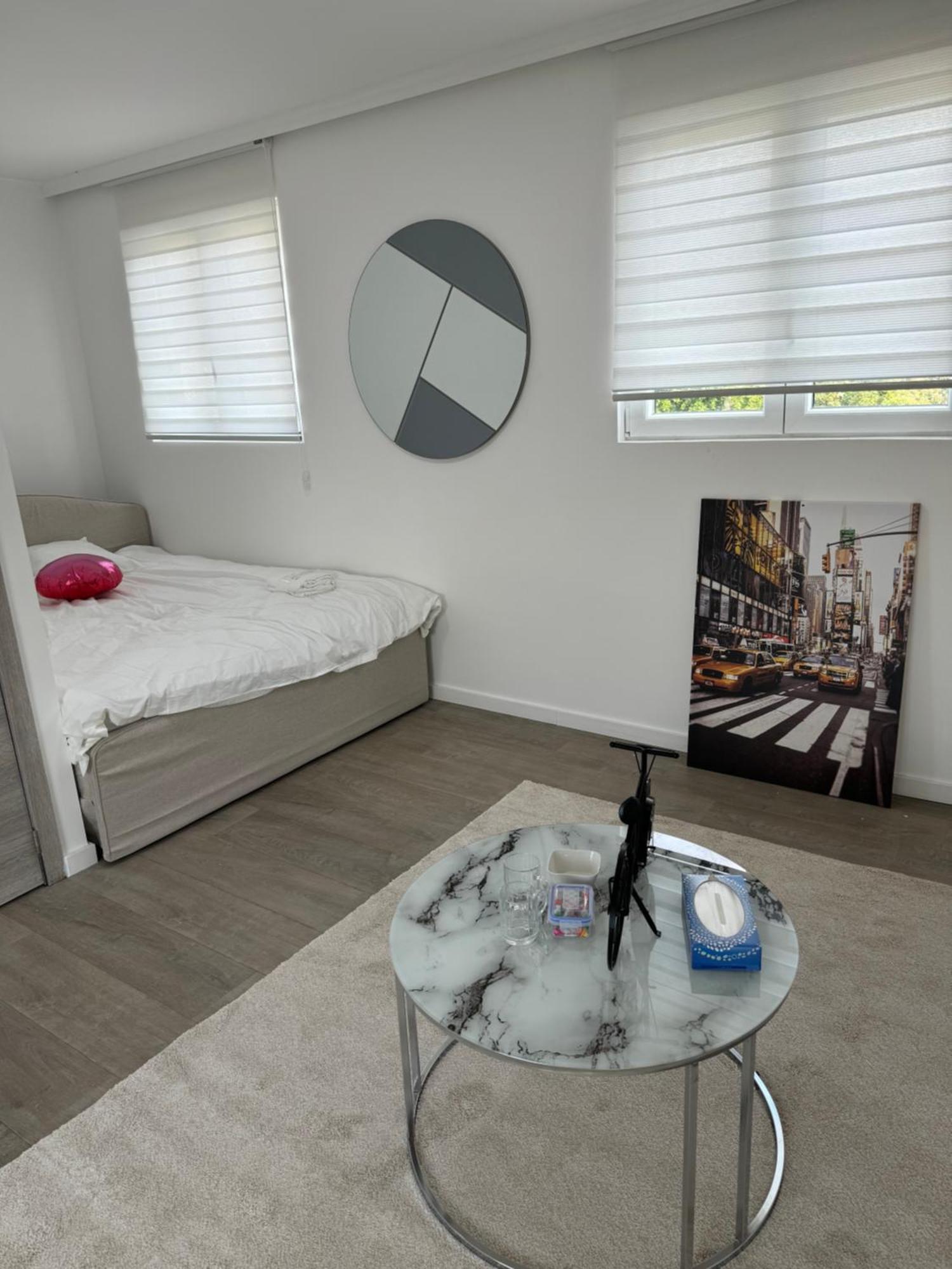 Qozyroom Machelen Exterior foto